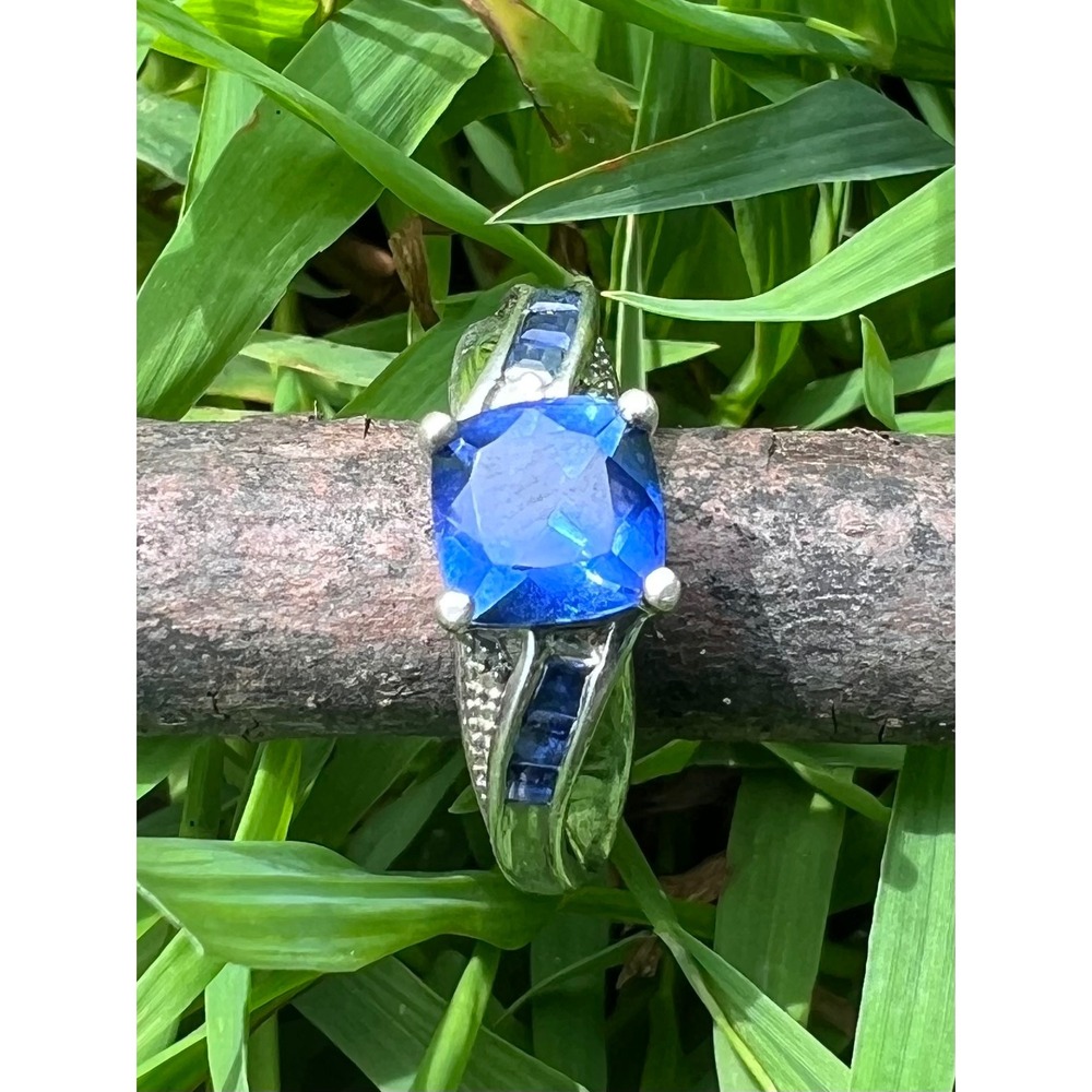 Vintage STS 925 Sterling Silver Cushion Cut Blue Sapphire Accent Ring Size 7